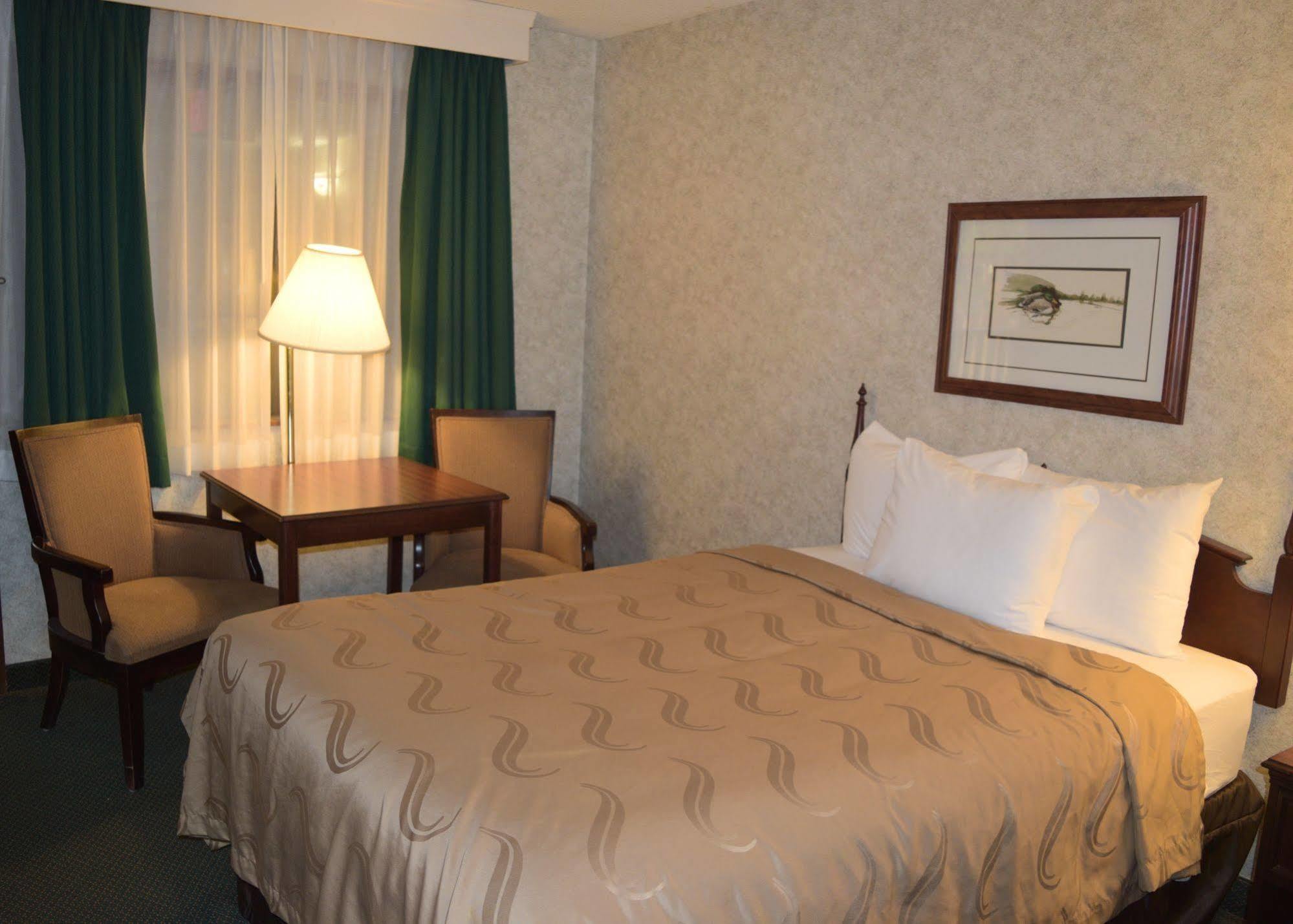 Quality Inn Уосо Экстерьер фото